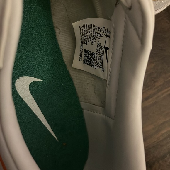 Colorful Nikes - Picture 6 of 7